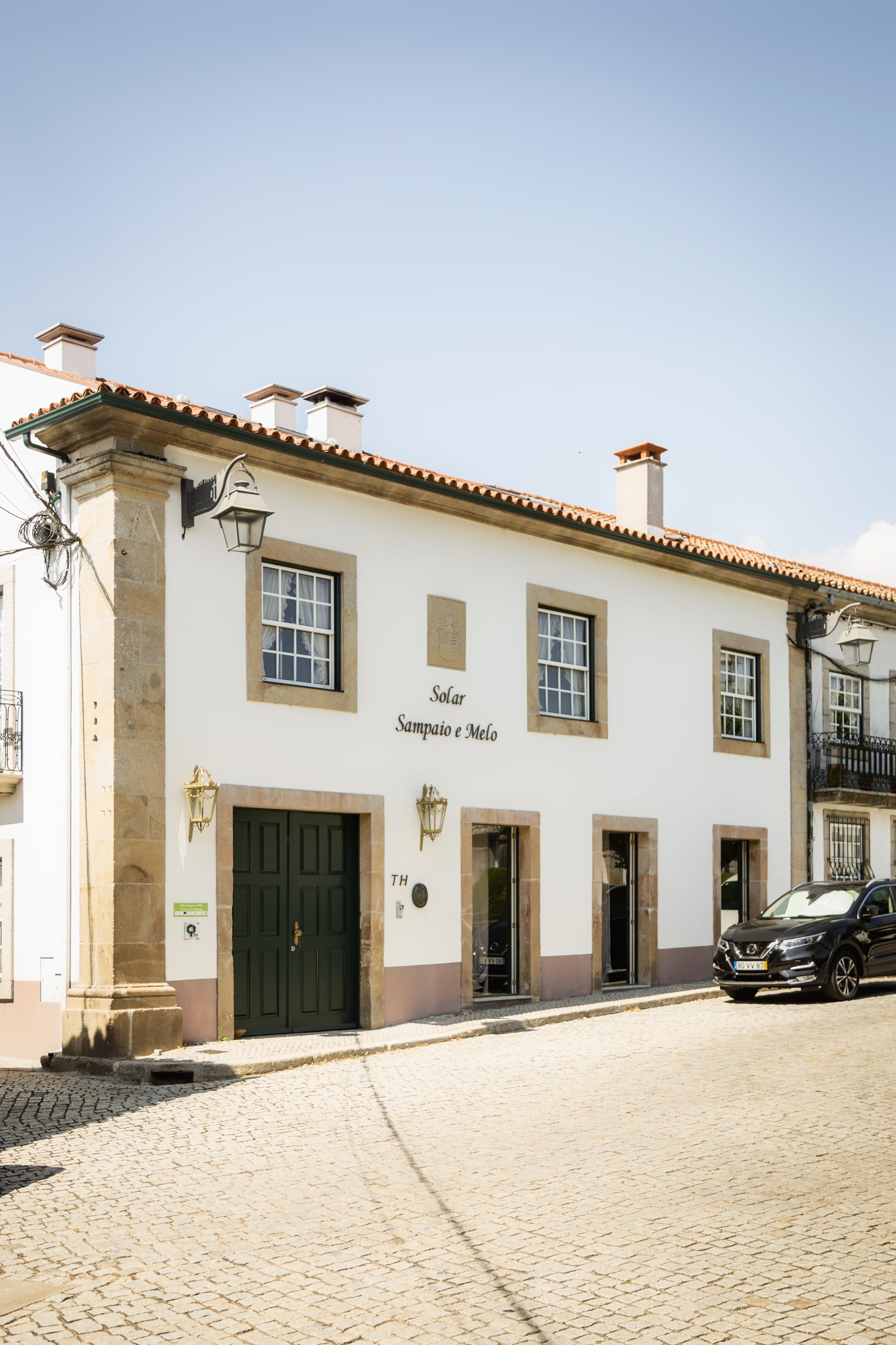 Solar Sampaio E Melo Bed & Breakfast Trancoso Exterior photo